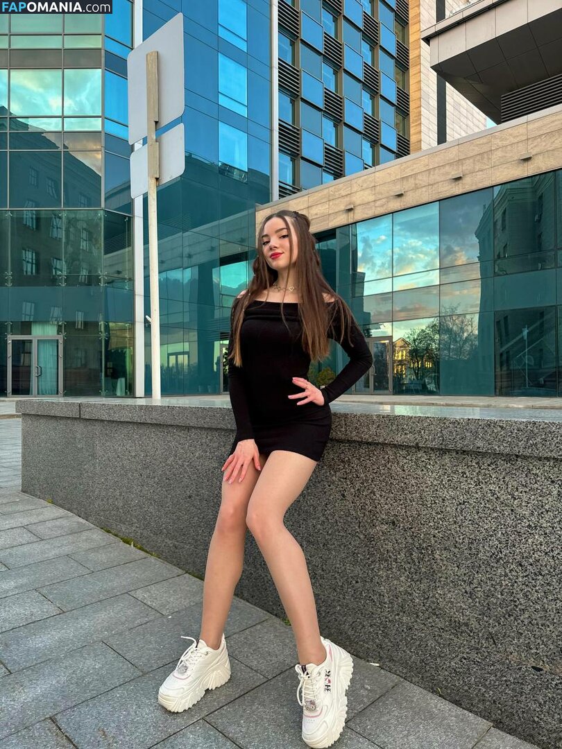 cutekatrin / princesse.katrin Nude OnlyFans  Leaked Photo #25