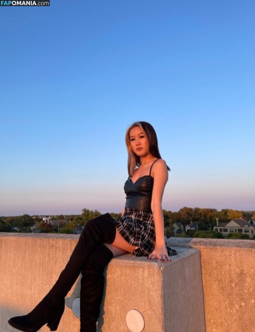 Qeng Yang Nude OnlyFans  Leaked Photo #1