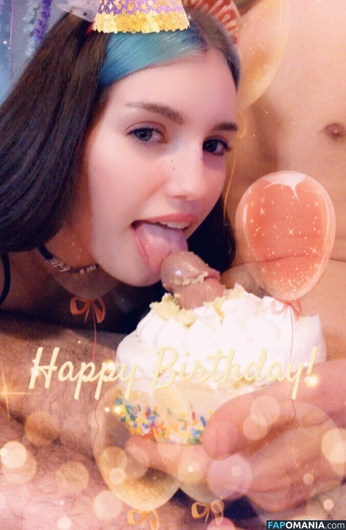 nikki_qtlux / qtlux / qtluxf Nude OnlyFans  Leaked Photo #11