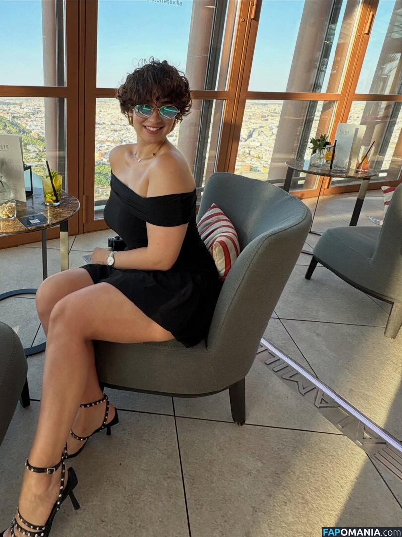 Queen Maryam / therealmaryamsh Nude OnlyFans  Leaked Photo #7