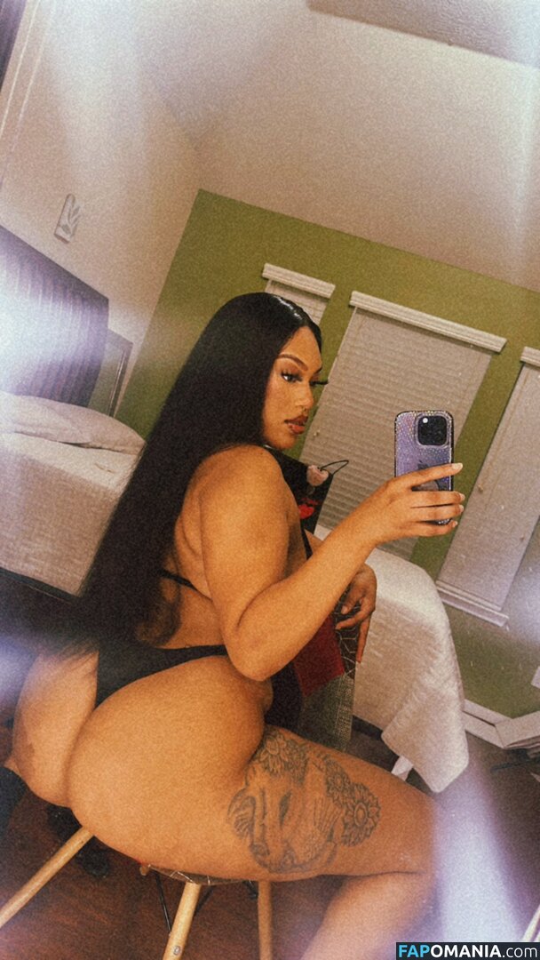 Queen Sznn / https: / locdqueenx Nude OnlyFans  Leaked Photo #5