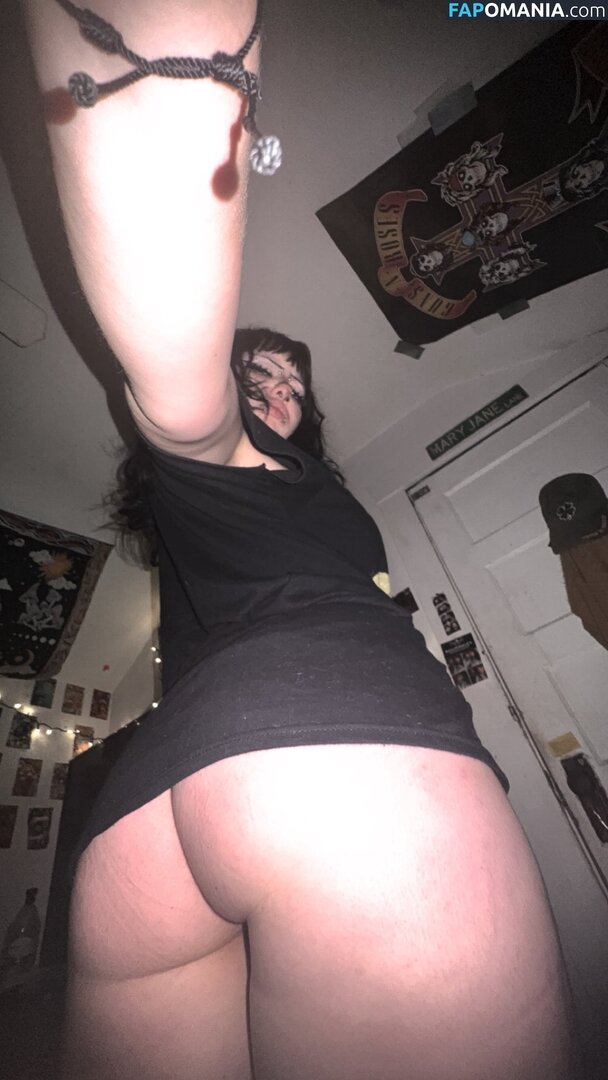 Queenemeraldrose / thequeenemeraldrose Nude OnlyFans  Leaked Photo #17