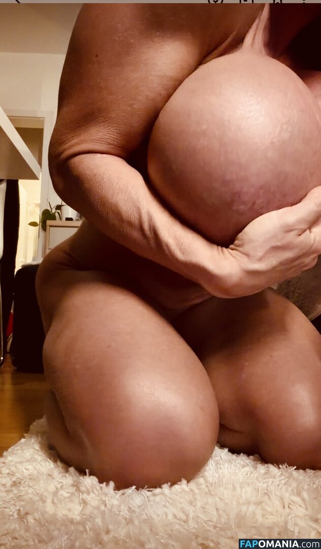 QueenMuscleBoobs Nude OnlyFans  Leaked Photo #20