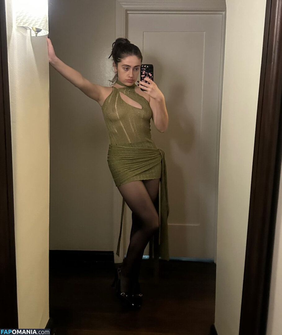 Rachel Anne Sennott / treaclychild Nude OnlyFans  Leaked Photo #322