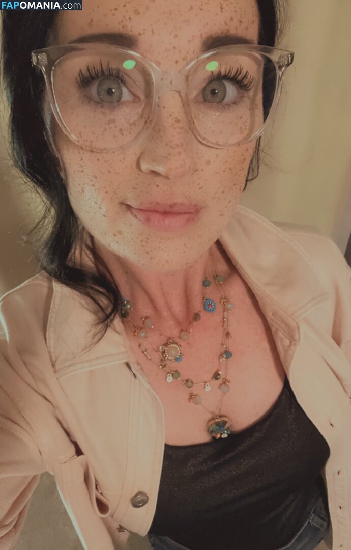 Rachel / lioness.in.the.rain / miss_in_tights / missintights / missinwolford Nude OnlyFans  Leaked Photo #92