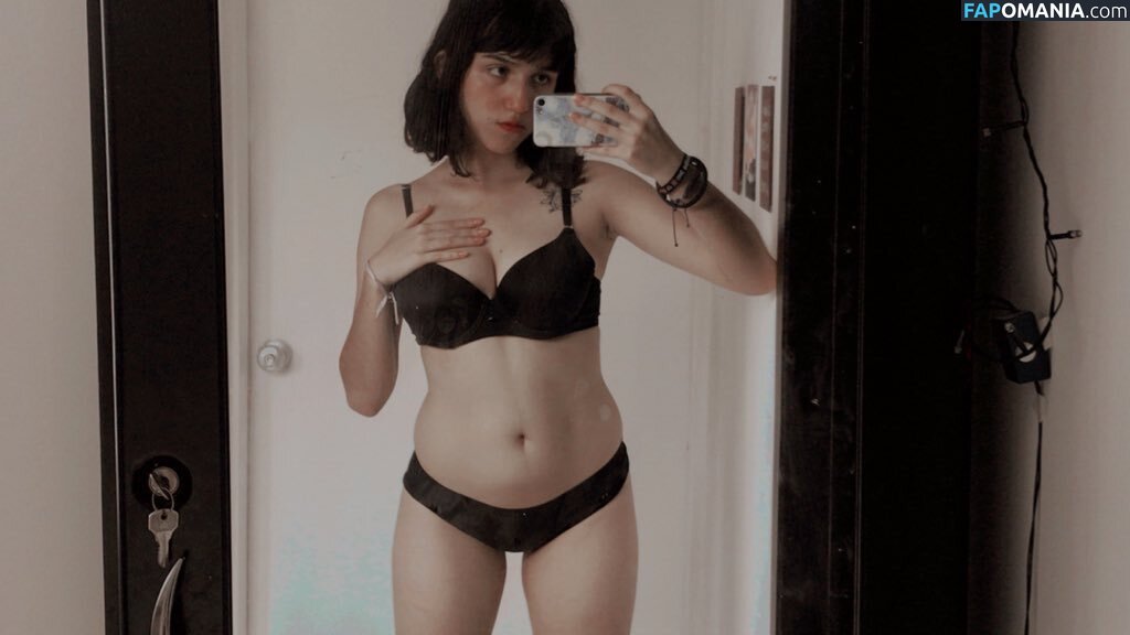 girlwithdragontat / ramonalothbrok Nude OnlyFans  Leaked Photo #6