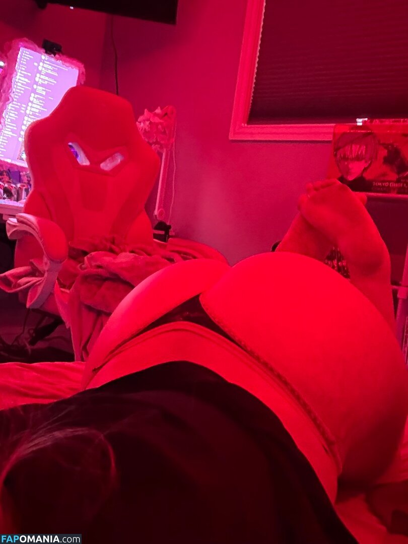 _.raya_nielsen / rjnielsen77 Nude OnlyFans  Leaked Photo #1