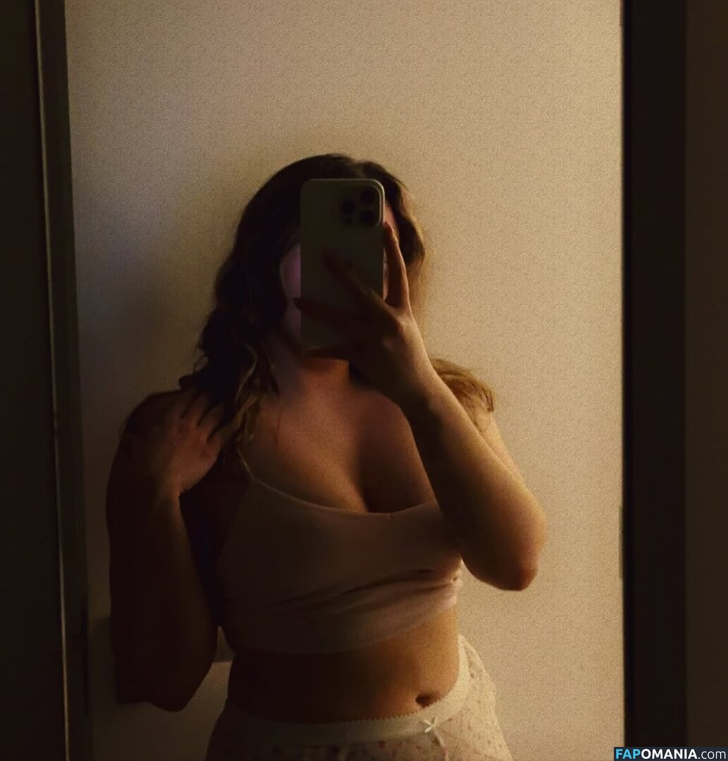 React GirlsYT / chinglishreactions / imon_Snow Nude OnlyFans  Leaked Photo #105