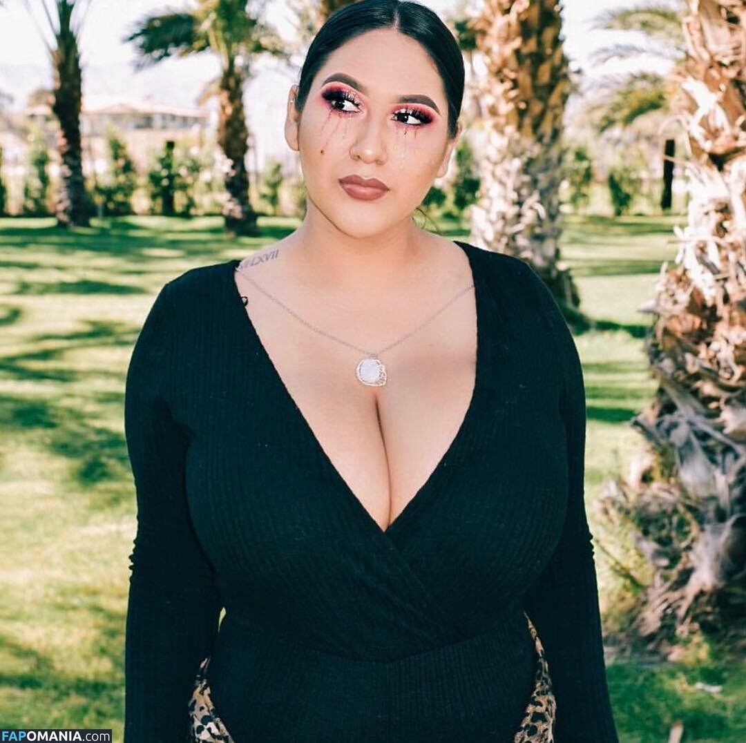 realroses / roserayy Nude OnlyFans  Leaked Photo #4