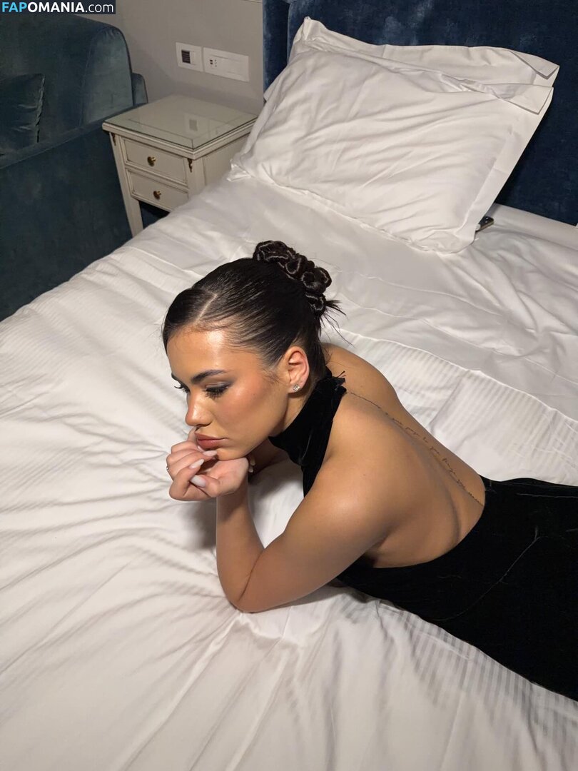 Rebecca Parziale / rebecca.parziale Nude OnlyFans  Leaked Photo #4