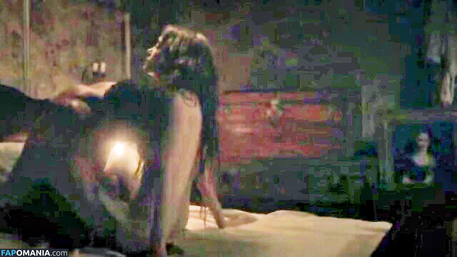 İrem Altuğ Nude OnlyFans  Leaked Photo #4