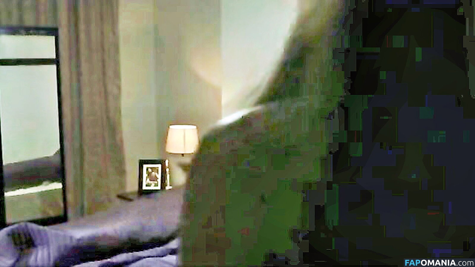 İrem Altuğ Nude OnlyFans  Leaked Photo #10