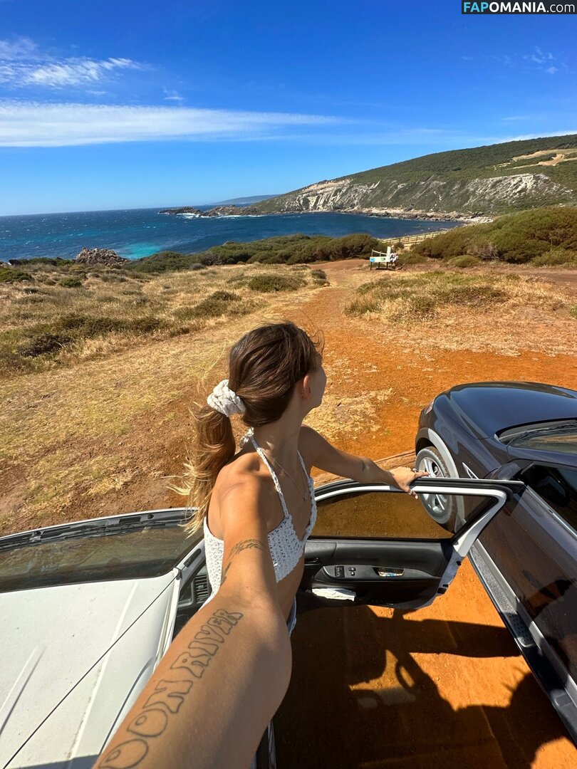 Req Cassadventures / cassadvantures Nude OnlyFans  Leaked Photo #10