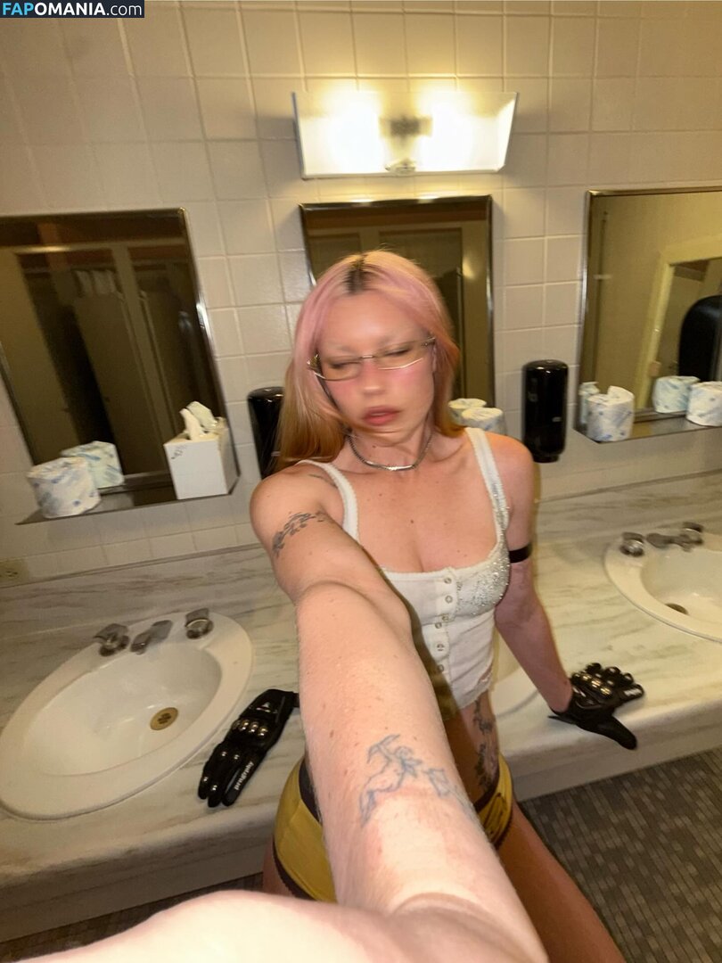 Rhian Teasdale / rhianteasdale Nude OnlyFans  Leaked Photo #1