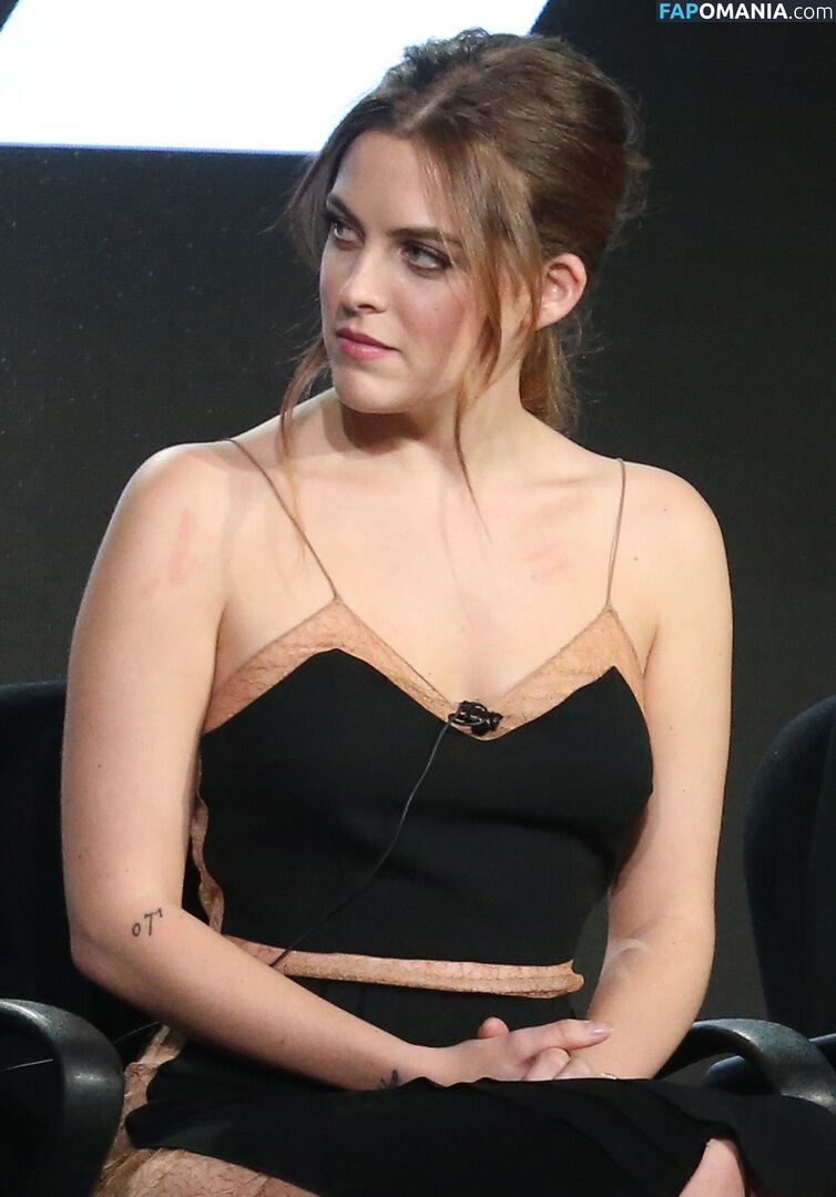 Riley Keough / rileykeough Nude OnlyFans  Leaked Photo #65