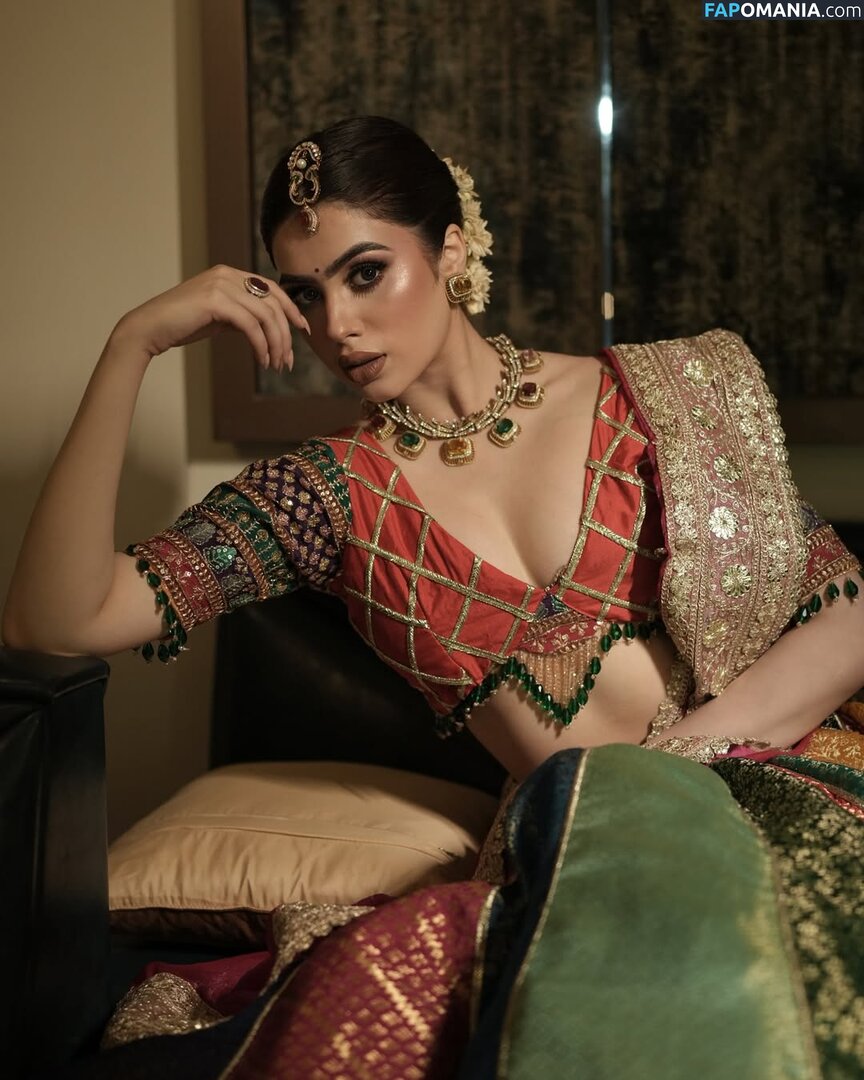 Riva Arora / https: / riva.arora.1 / riva.aroraofficial / rivarora_ Nude OnlyFans  Leaked Photo #8