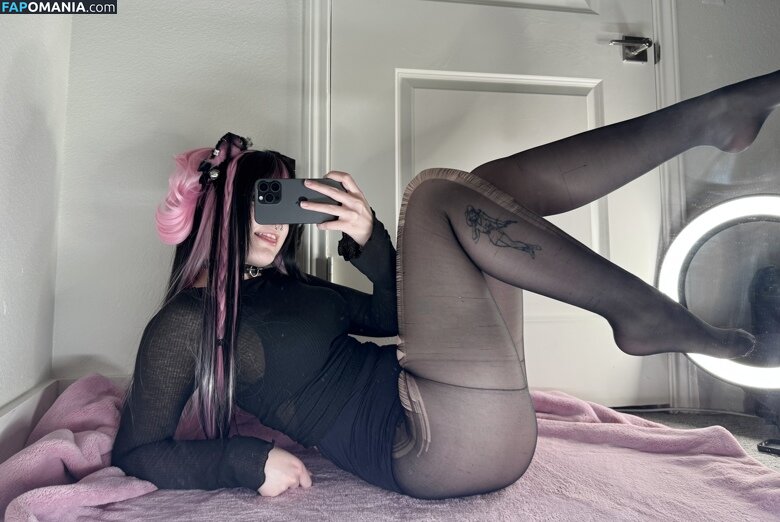 Robotzngutz / nutonmybangz Nude OnlyFans  Leaked Photo #8