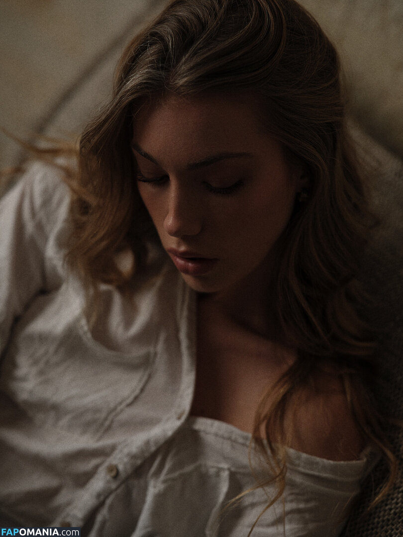 romy_vrhs Nude OnlyFans  Leaked Photo #4