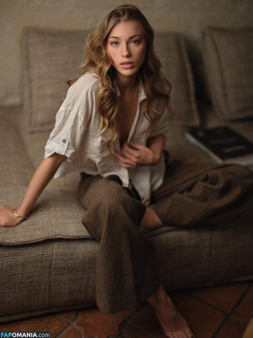 romy_vrhs Nude OnlyFans  Leaked Photo #6