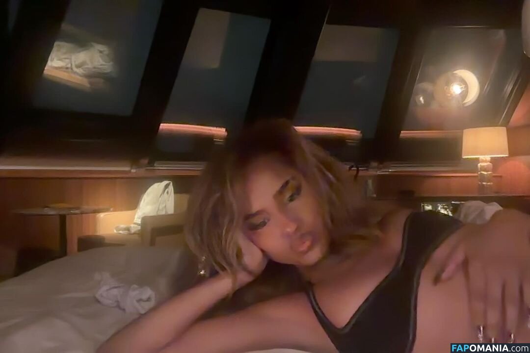 Tyla / Tyllaaaaaaa / _40onPump2_ / ronnie_hart Nude OnlyFans  Leaked Photo #3