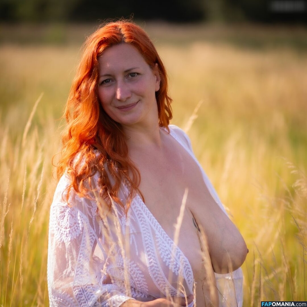 rosalie_curvy Nude OnlyFans  Leaked Photo #5