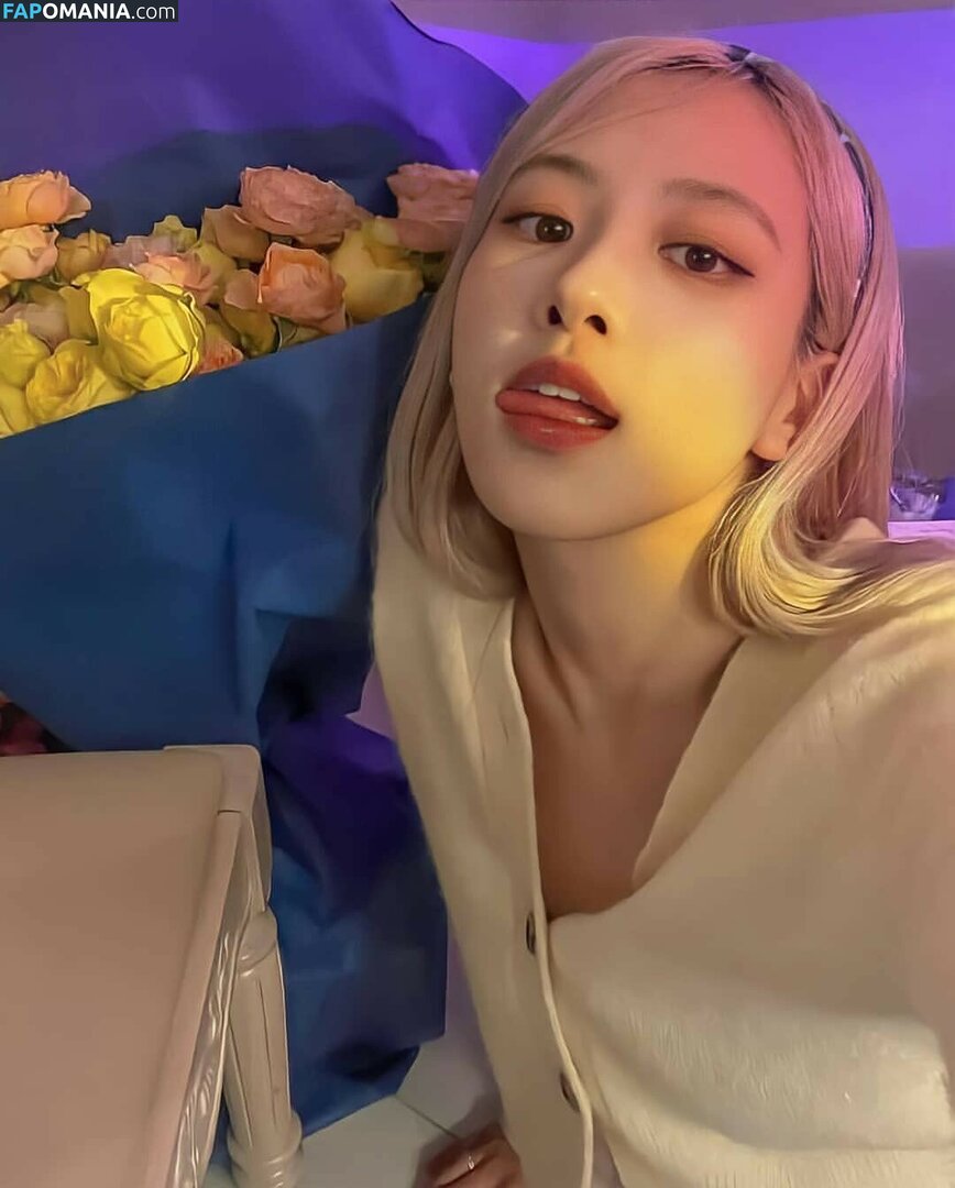 Rose / https: / imrosebeck / rosebeck / theroseblisss Nude OnlyFans  Leaked Photo #66