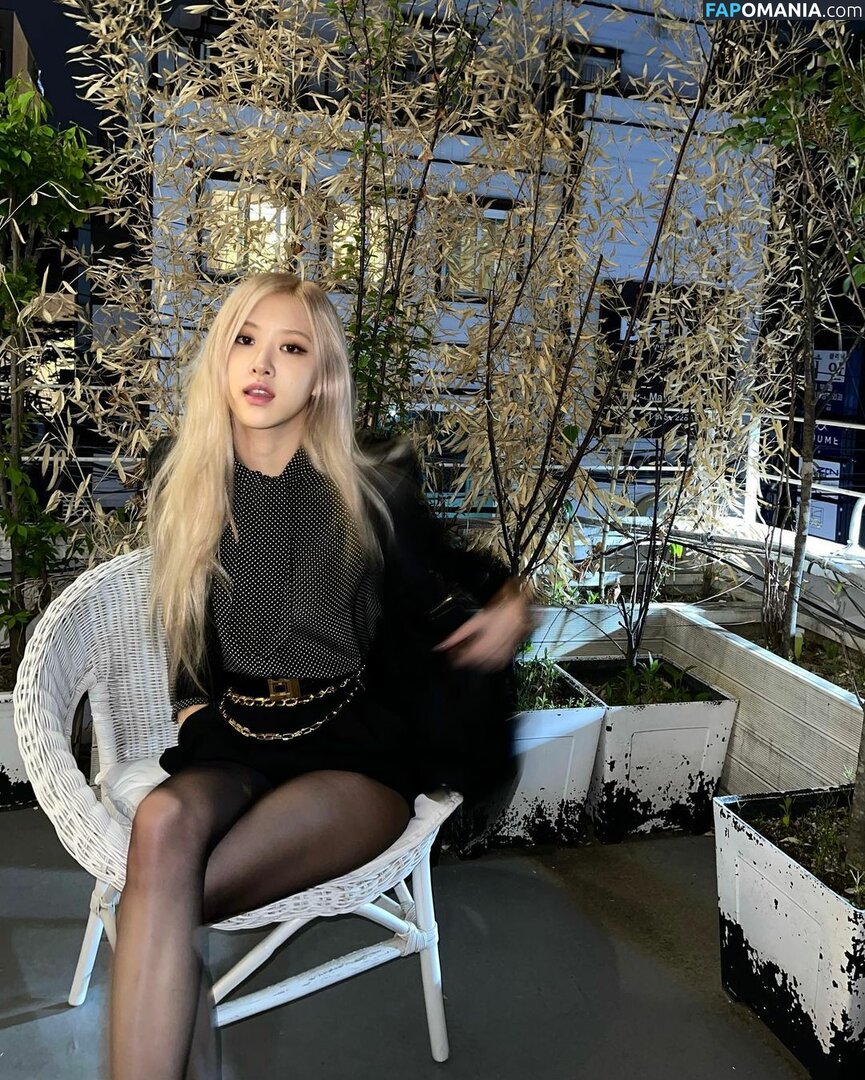 Rose / https: / imrosebeck / rosebeck / theroseblisss Nude OnlyFans  Leaked Photo #128