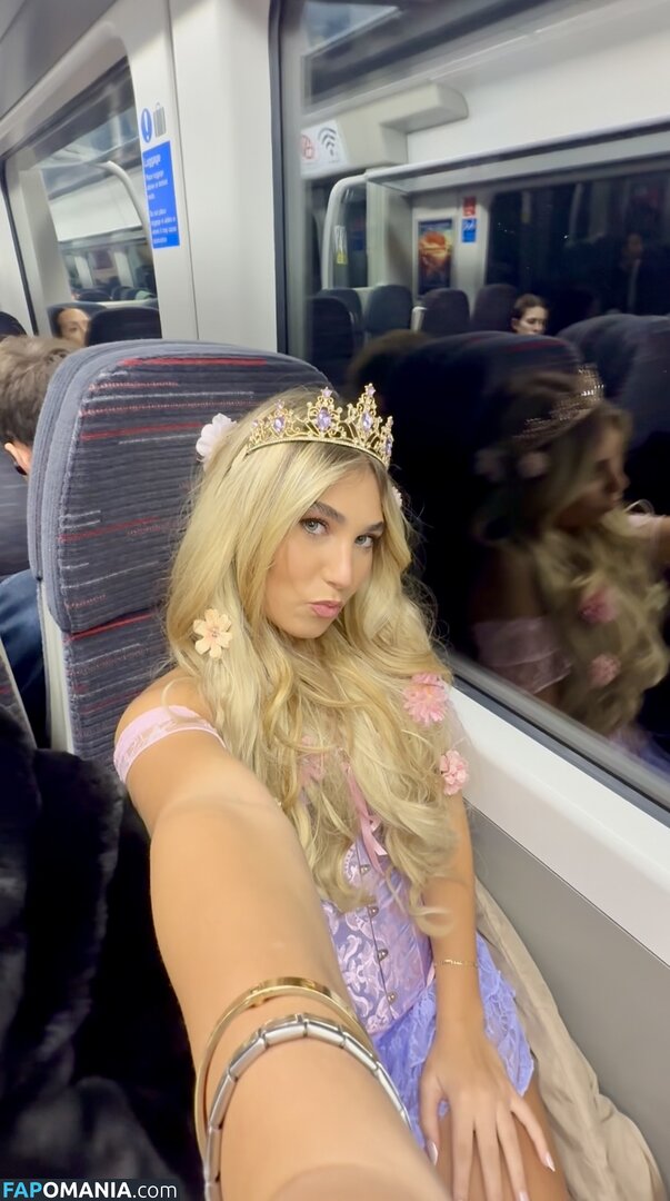 Rosie McClelland / ghost13girl / rosiergm Nude OnlyFans  Leaked Photo #75