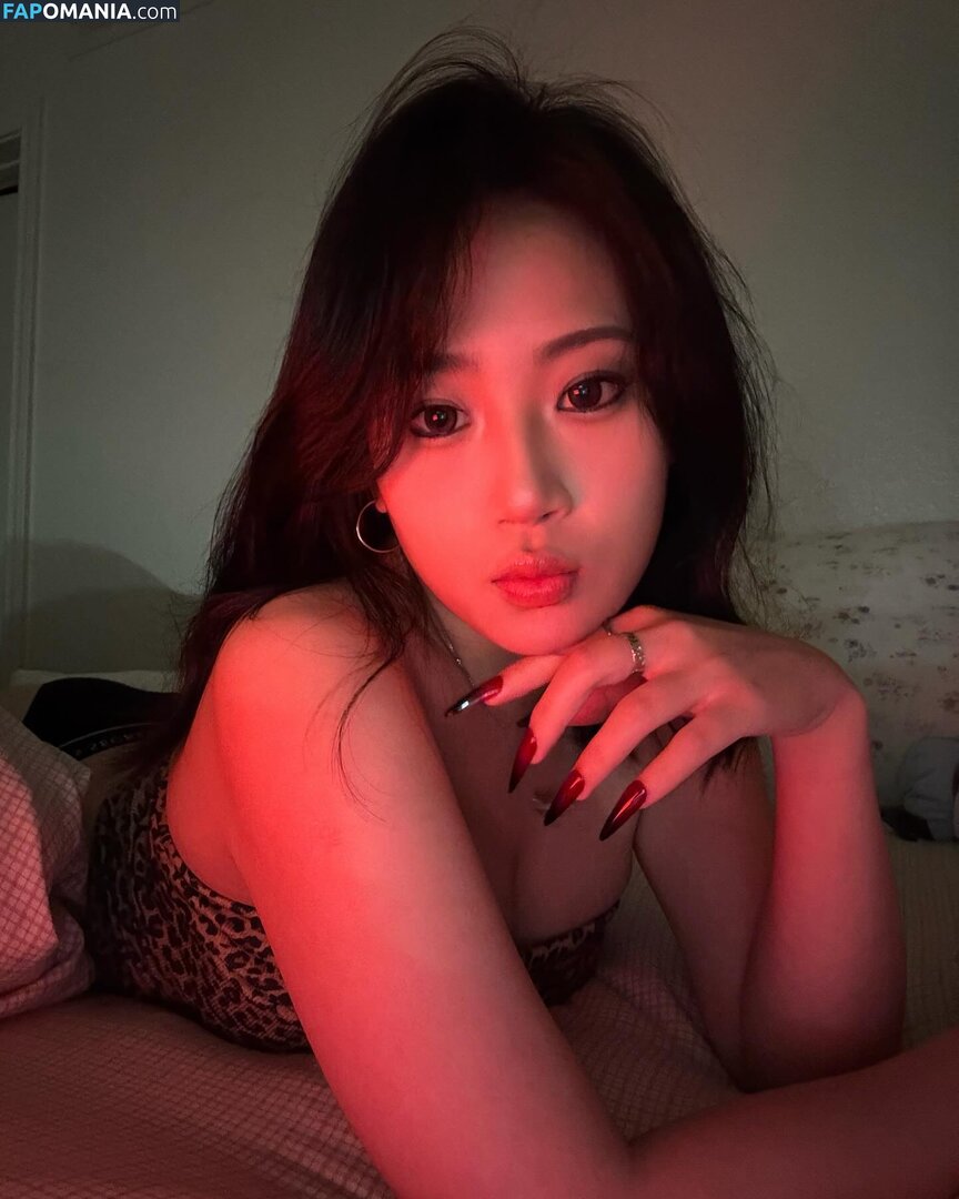 Rubyzhu / rubyzhu1204 Nude OnlyFans  Leaked Photo #4