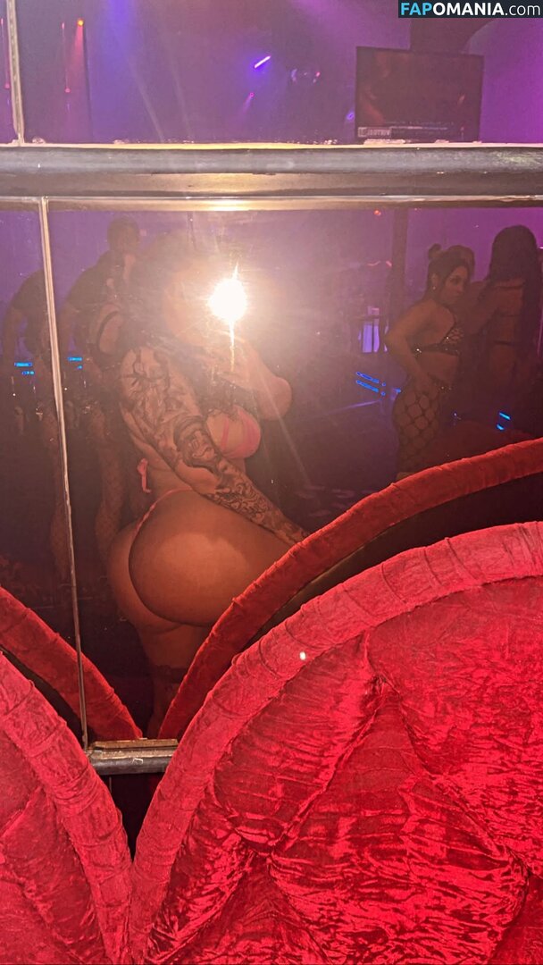 Ruthlesshg  / https: / mscarlettredd / ruthlesshg Nude OnlyFans  Leaked Photo #2