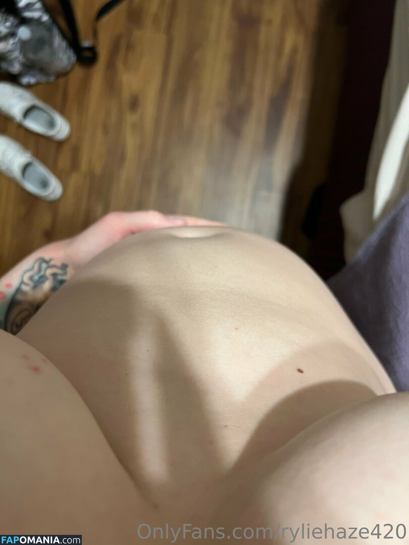 ryliehaze420 Nude OnlyFans  Leaked Photo #9