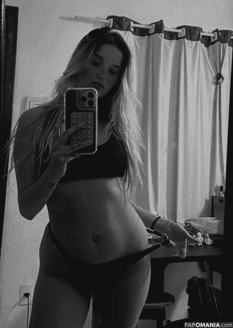 saavedragi Nude OnlyFans  Leaked Photo #4