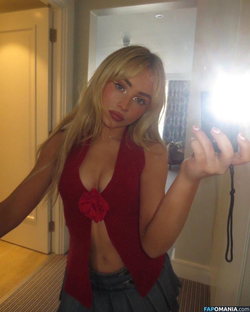 Sabrina Carpenter / https: / sabrinacarpenter Nude OnlyFans  Leaked Photo #43