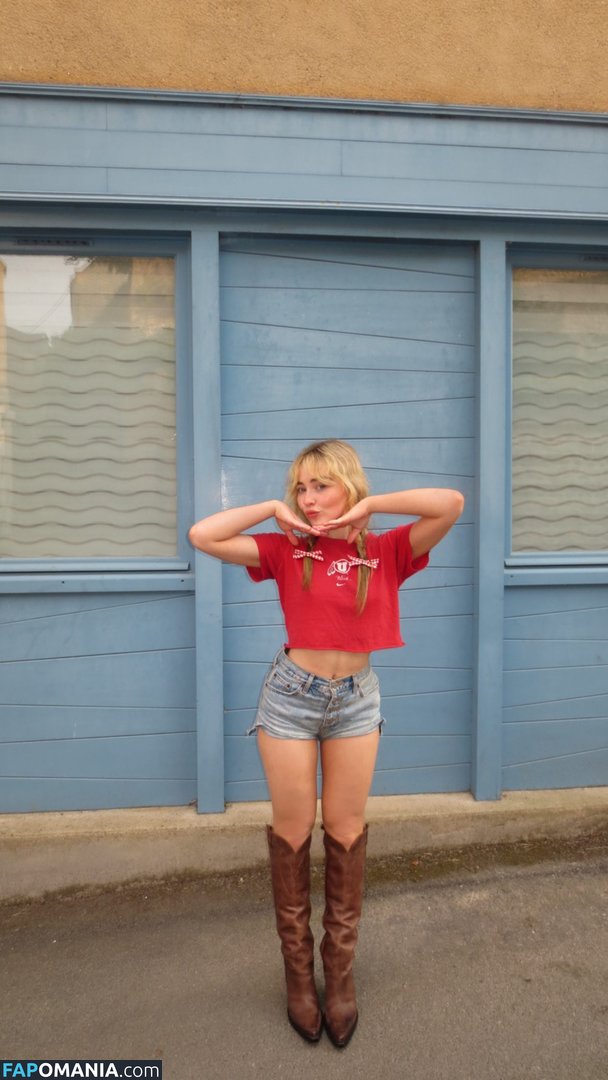 Sabrina Carpenter / https: / sabrinacarpenter Nude OnlyFans  Leaked Photo #74