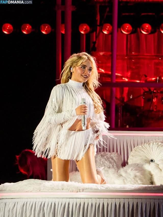 Sabrina Carpenter / https: / sabrinacarpenter Nude OnlyFans  Leaked Photo #2502
