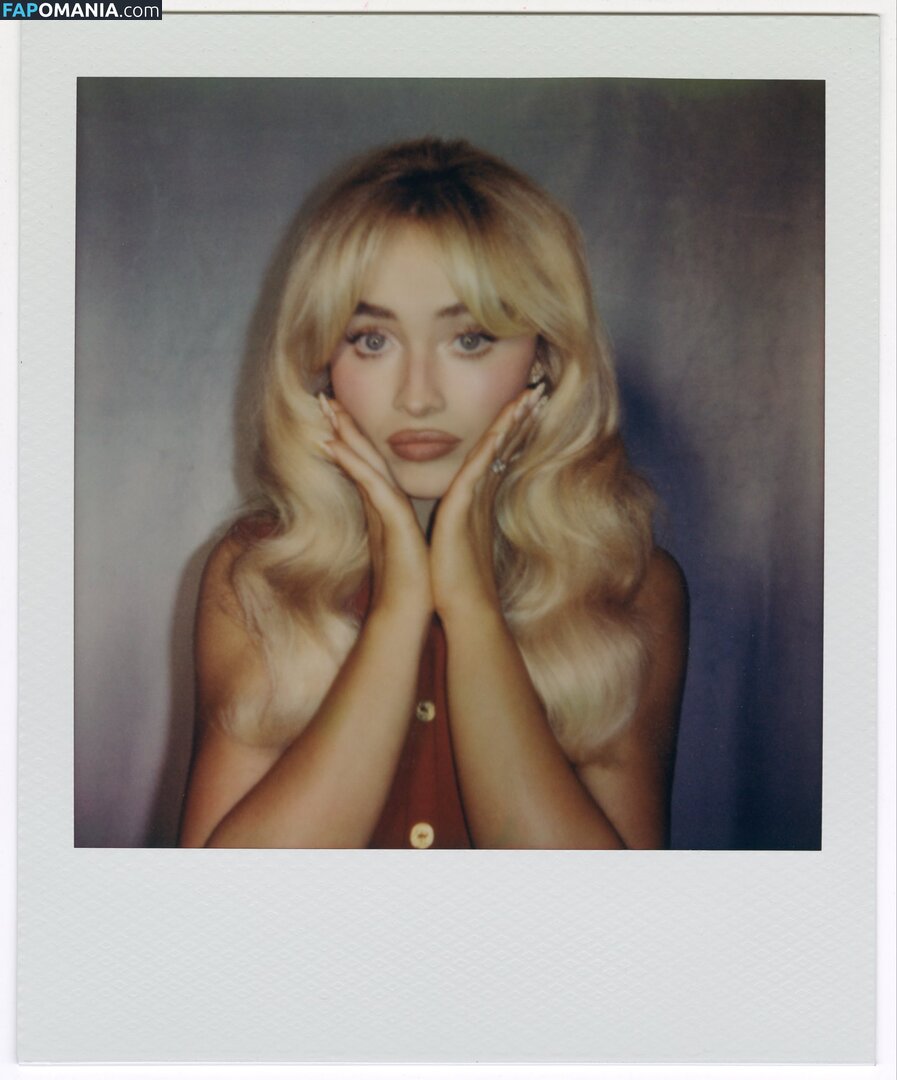 Sabrina Carpenter / https: / sabrinacarpenter Nude OnlyFans  Leaked Photo #2543