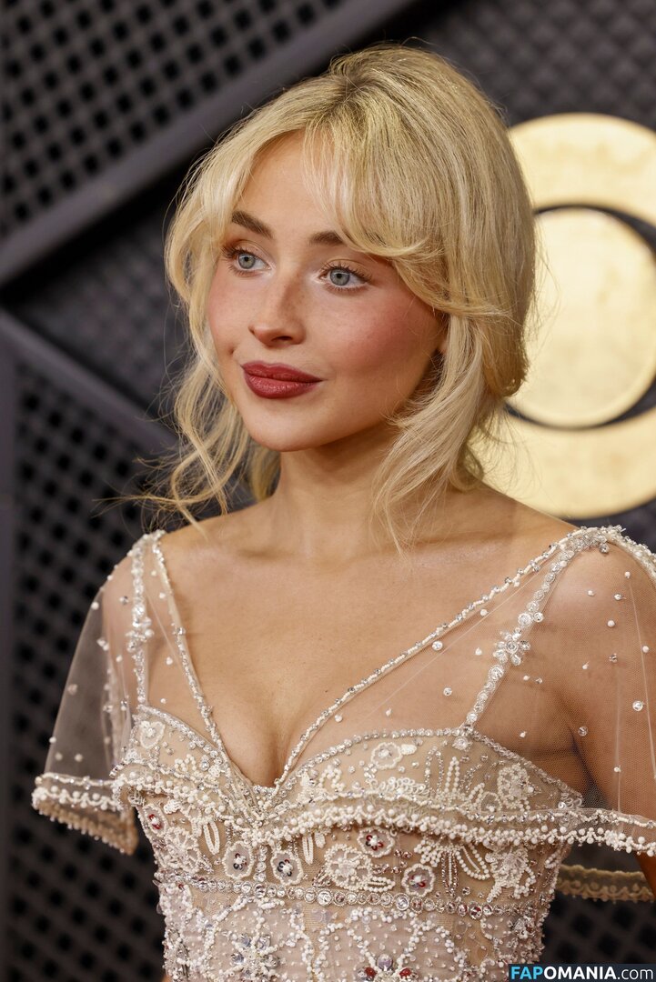 Sabrina Carpenter / https: / sabrinacarpenter Nude OnlyFans  Leaked Photo #2566