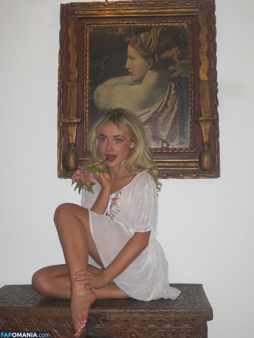 Sabrina Carpenter / https: / sabrinacarpenter Nude OnlyFans  Leaked Photo #2605