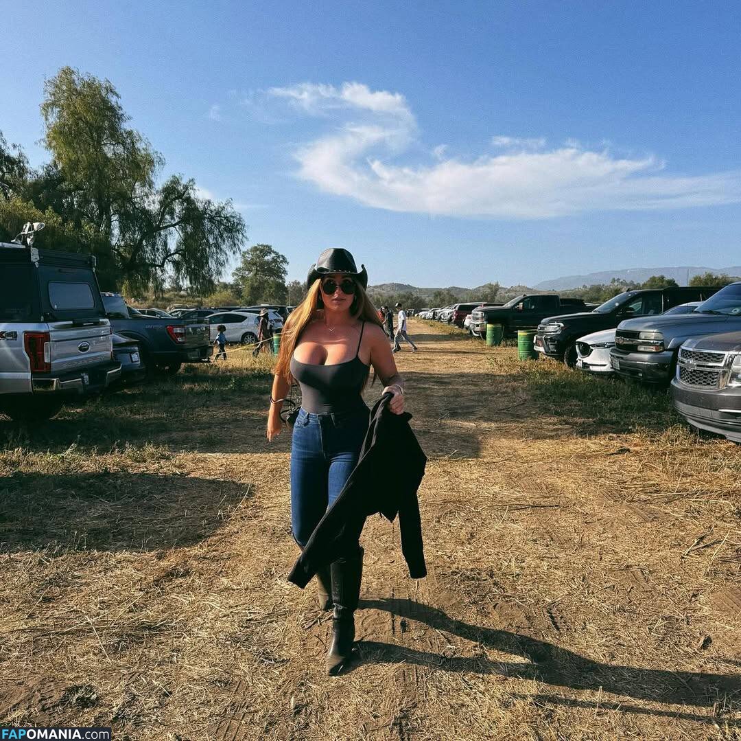 Sabrina Leamon / sabrinaleamon Nude OnlyFans  Leaked Photo #2