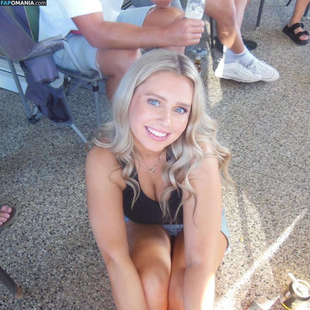 Sacha Ross / sachaross / sasharosexxx Nude OnlyFans  Leaked Photo #12