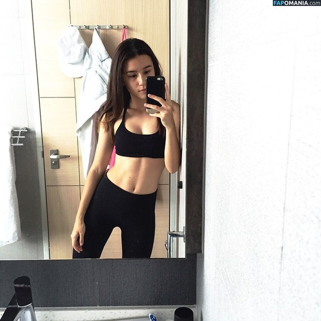 Saffron Sharpe / saffronsharpe Nude OnlyFans  Leaked Photo #8