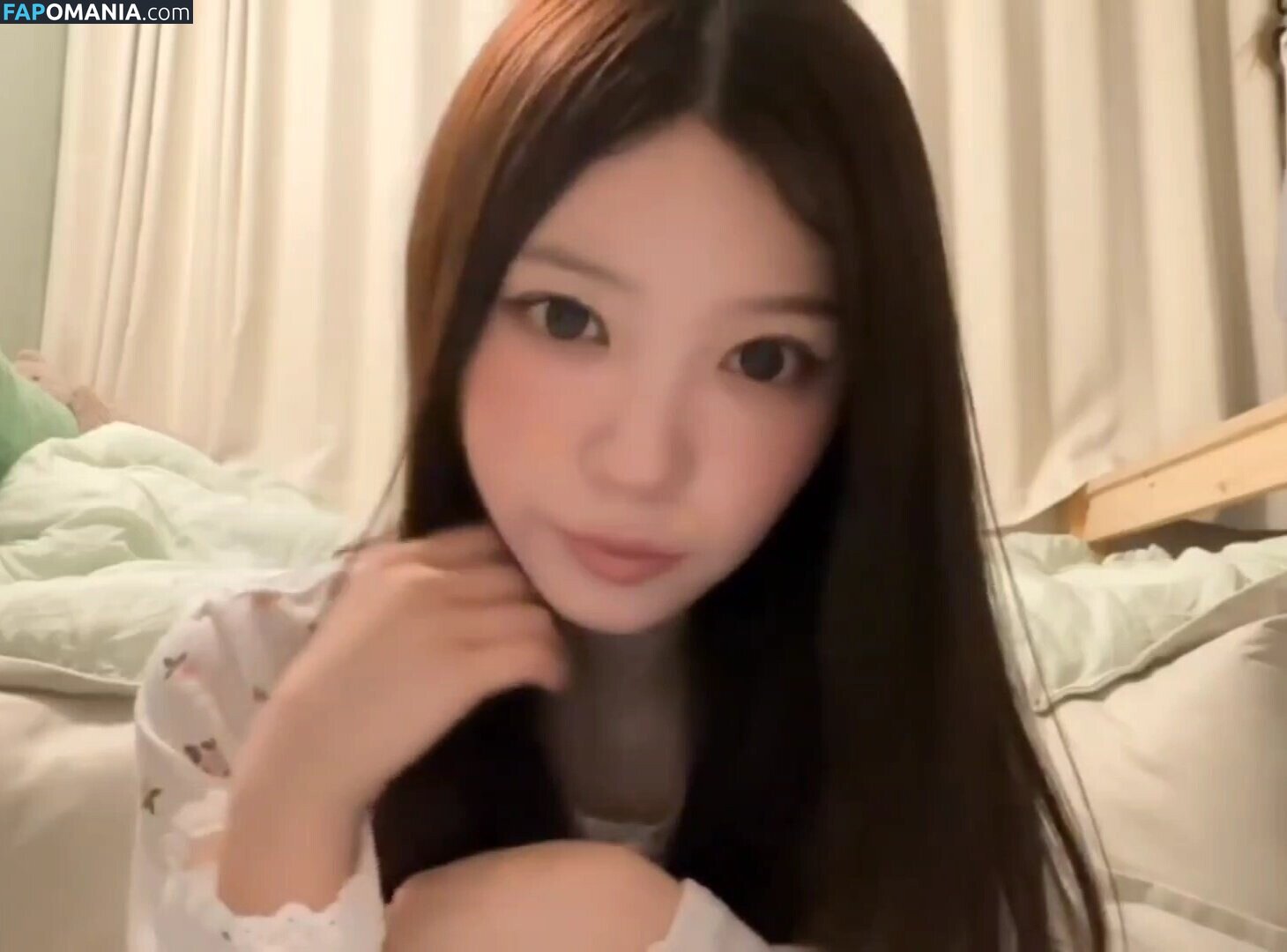 Sakai Moka / https: / illit_official Nude OnlyFans  Leaked Photo #9