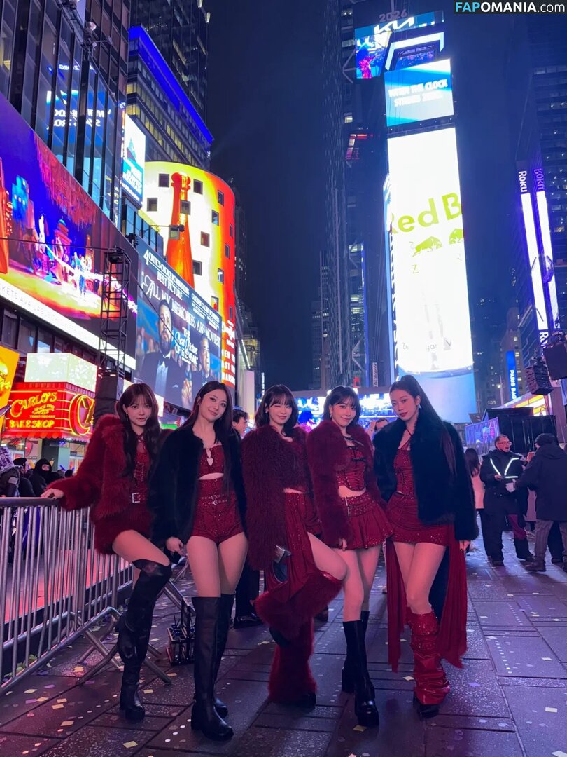 39saku_chan / LESSERAFIM / Sakura Miyawaki 宮脇 咲良 Nude OnlyFans  Leaked Photo #4
