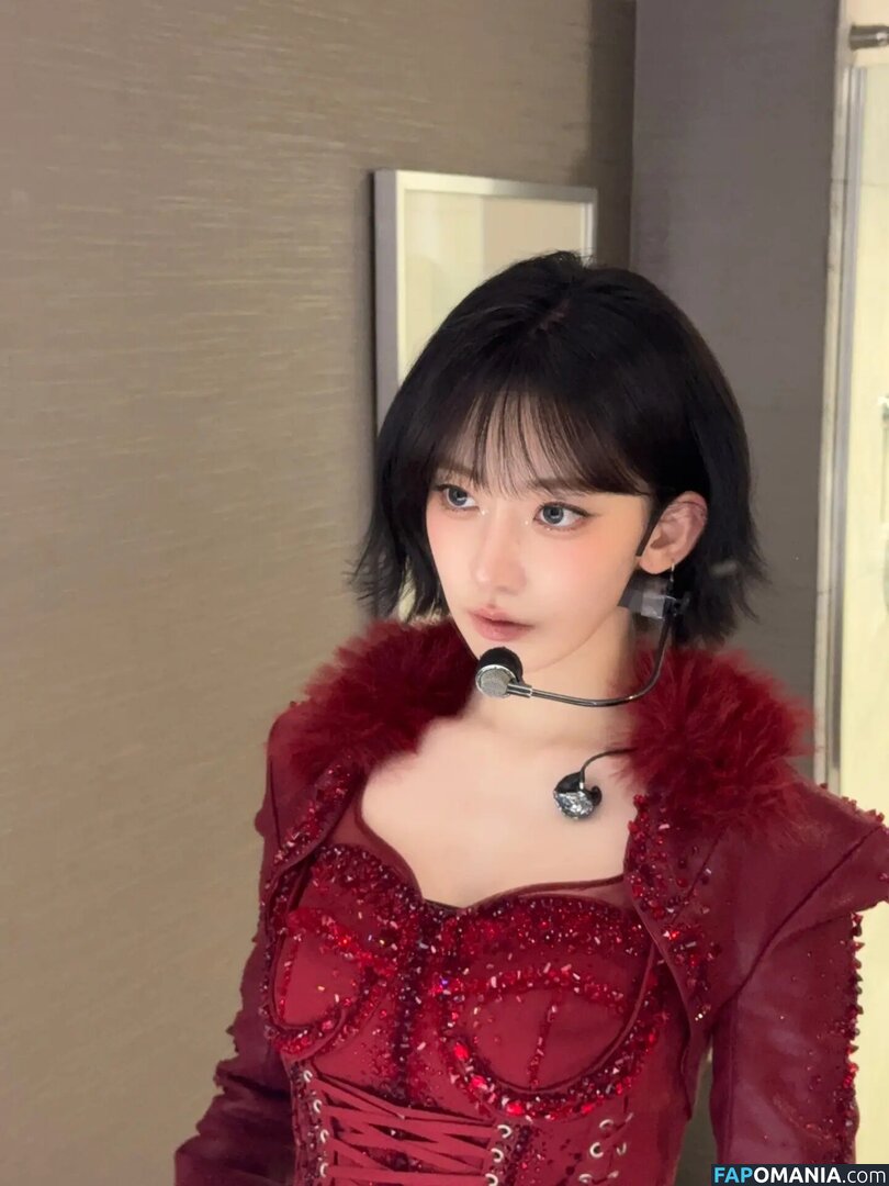 39saku_chan / LESSERAFIM / Sakura Miyawaki 宮脇 咲良 Nude OnlyFans  Leaked Photo #9