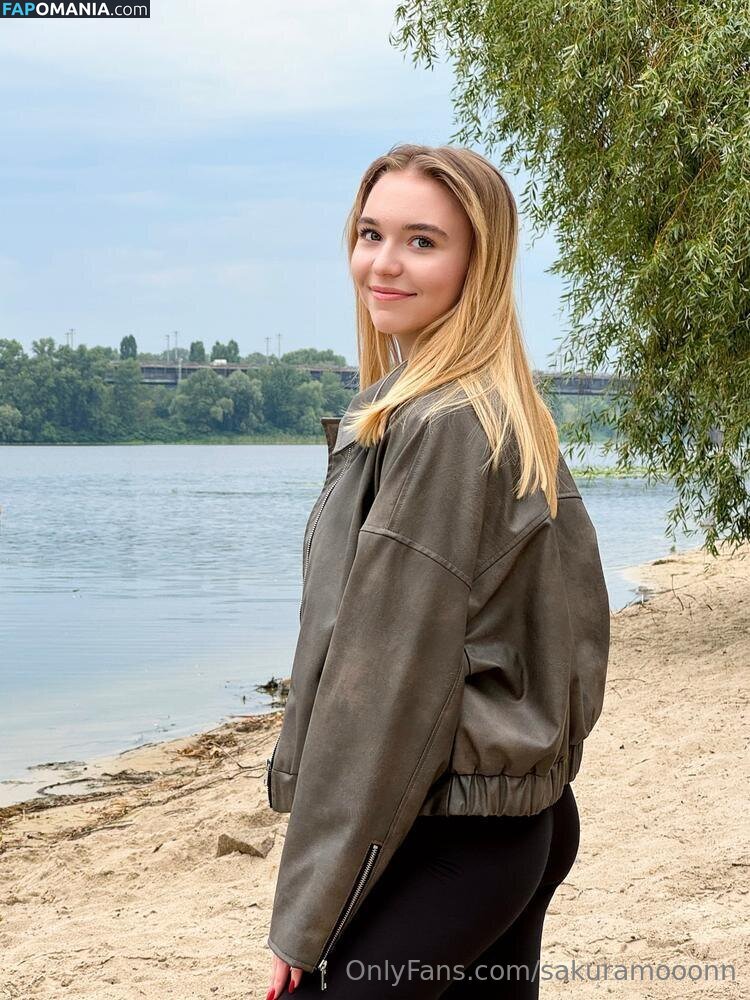 sakuramooon / sakuramooonn Nude OnlyFans  Leaked Photo #17