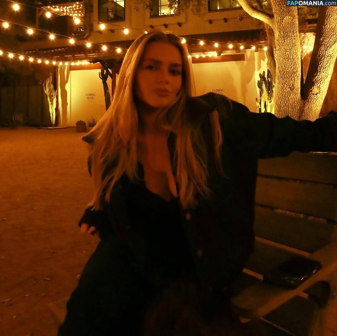 Samantha Riehl / https: / samanthariehl Nude OnlyFans  Leaked Photo #11