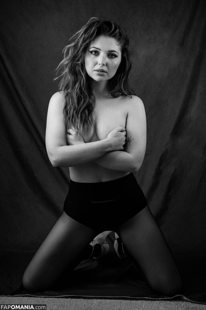Sammi Hanratty / sammihanratty Nude OnlyFans  Leaked Photo #296