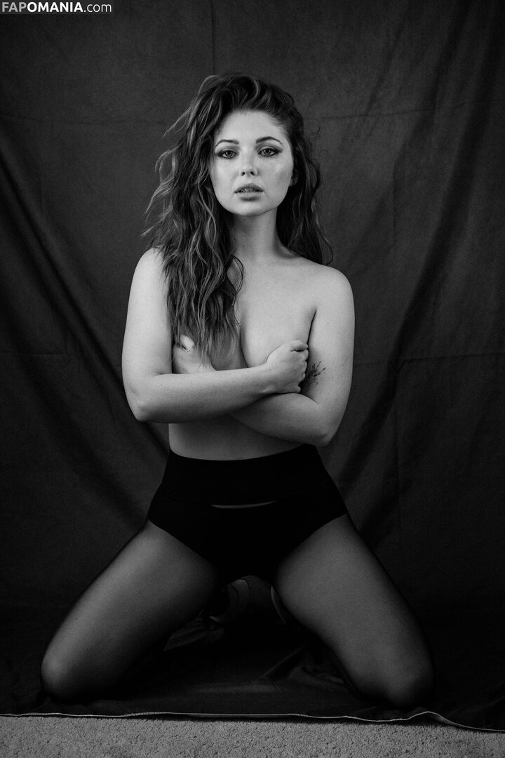 Sammi Hanratty / sammihanratty Nude OnlyFans  Leaked Photo #314