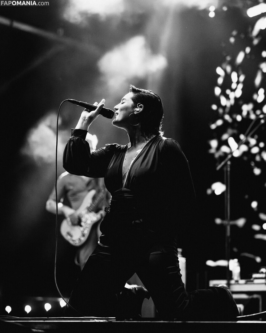 Sammy Rae / sammyraemusic / sammyyrae Nude OnlyFans  Leaked Photo #6