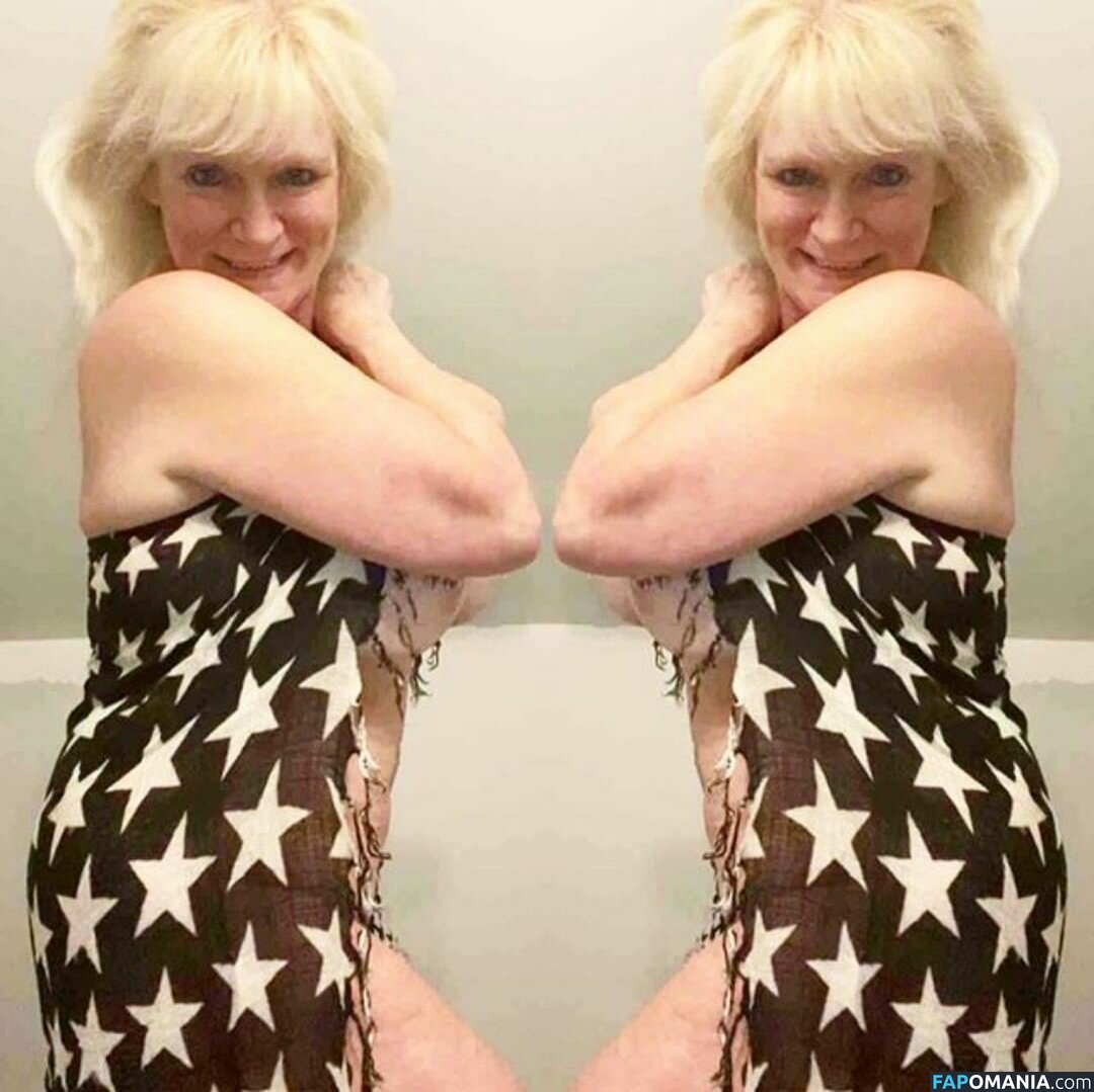 Sandie Lee / canadiansmaturebarbie Nude OnlyFans  Leaked Photo #11